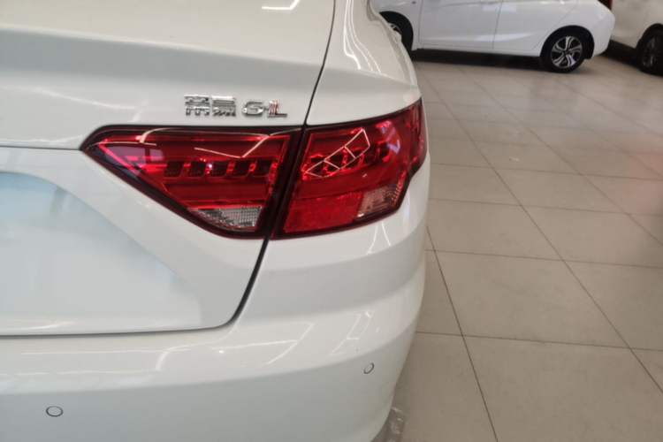Used Geely Auto Emgrand GL 2017 1.3T DCT Elite Model Right Rear Taillight