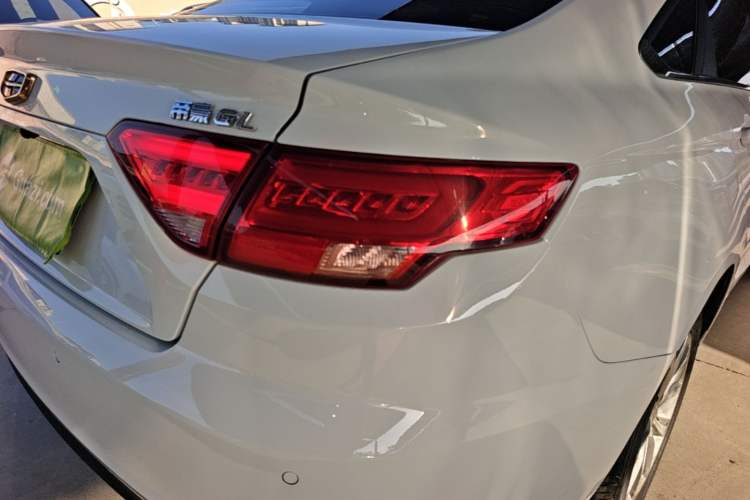Used Geely Auto Emgrand GL 2017 1.3T DCT Elite Model Right Rear Taillight