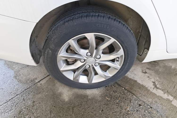 Used Geely Auto Emgrand GL 2017 1.8L DCT Elite Model Right Rear Wheel Hub