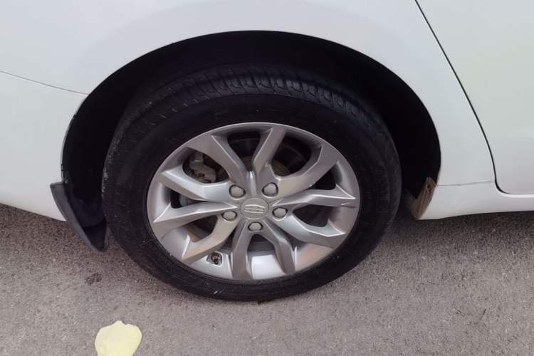 Used Geely Auto Emgrand GL 2017 1.8L DCT Elite Model Right Rear Wheel Hub