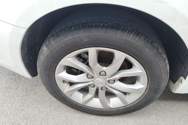 Used Geely Auto Emgrand GL 2017 1.3T Manual Elite Model Right Rear Wheel Hub