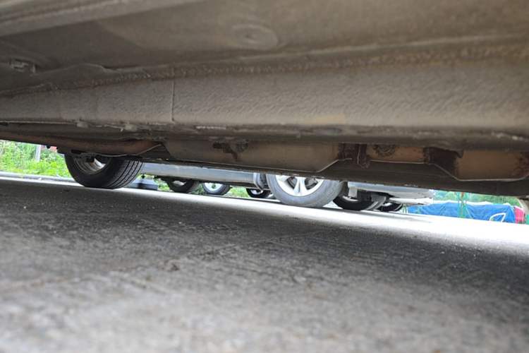 Used Geely Auto Emgrand GL 2017 1.3T DCT Elite Model Right Side Sill