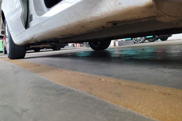 Used Geely Auto Emgrand GL 2017 1.3T DCT Elite Model Right Side Sill