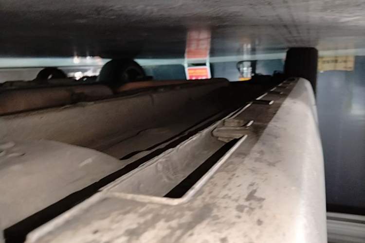 Used Geely Auto Emgrand GL 2017 1.3T DCT Luxury Model Right Side Sill