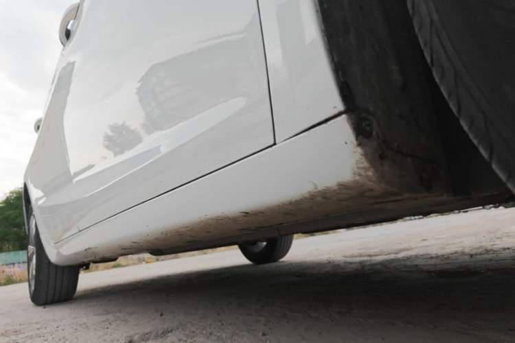 Used Geely Auto Emgrand GL 2017 1.8L DCT Elite Model Right Side Sill