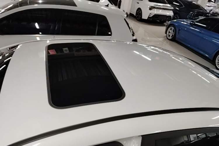 Used Geely Auto Emgrand GL 2017 1.3T DCT Elite Model Roof