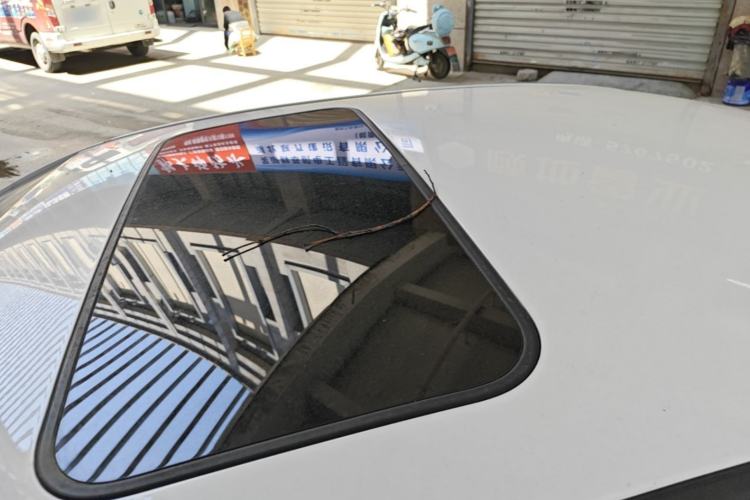 Used Geely Auto Emgrand GL 2017 1.8L DCT Elite Model Roof