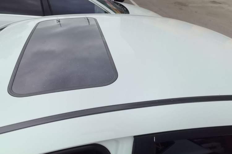 Used Geely Auto Emgrand GL 2017 1.8L DCT Elite Model Roof