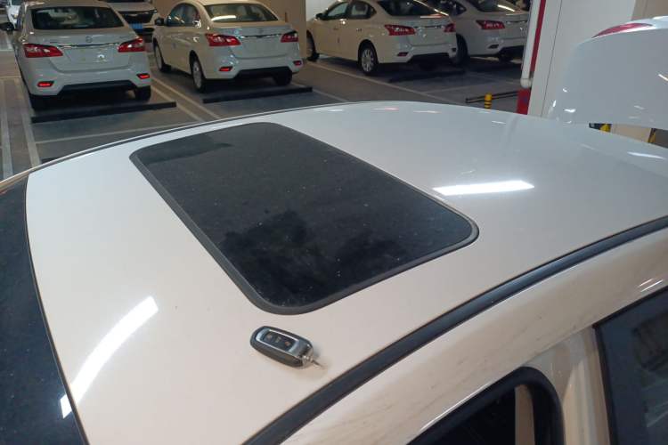 Used Geely Auto Emgrand GL 2017 1.8L DCT Elite Model Roof
