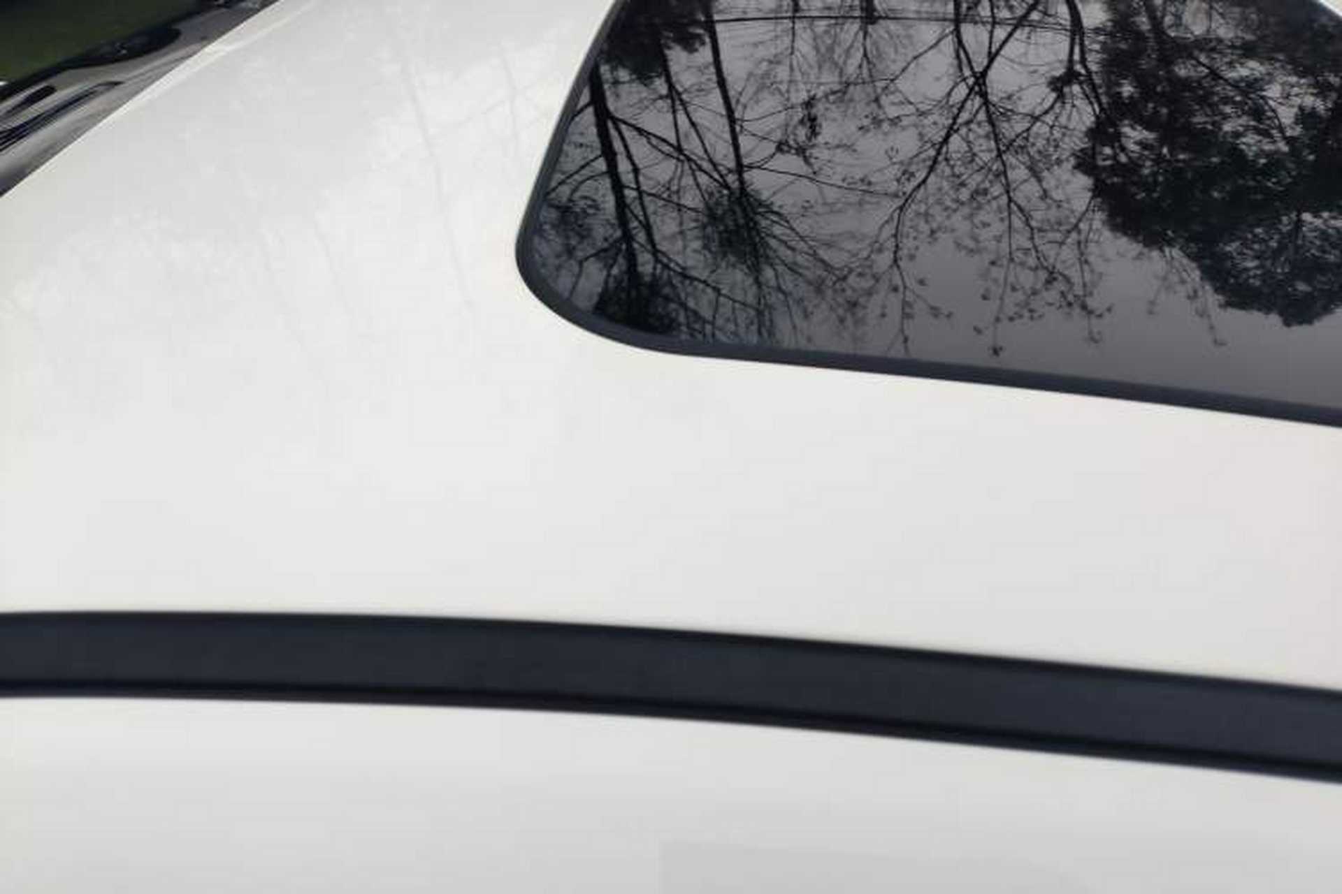 Used Geely Auto Emgrand GL 2017 1.8L Manual Elite Model Roof
