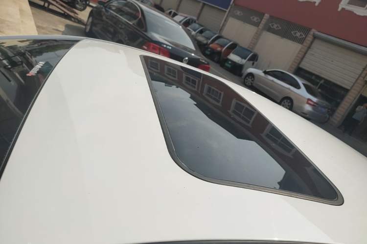 Used Geely Auto Emgrand GL 2017 1.3T DCT Elite Model Roof