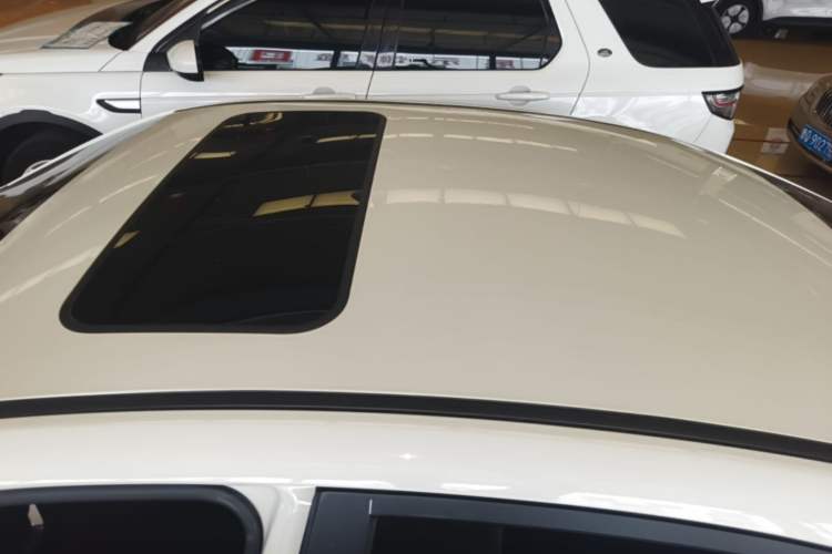 Used Geely Auto Emgrand GL 2017 1.3T Manual Elite Model Roof