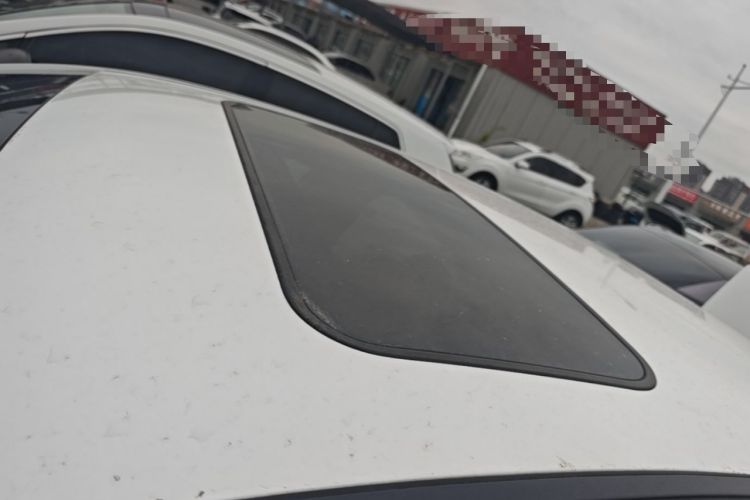 Used Geely Auto Emgrand GL 2017 1.8L Manual Elite Model Roof
