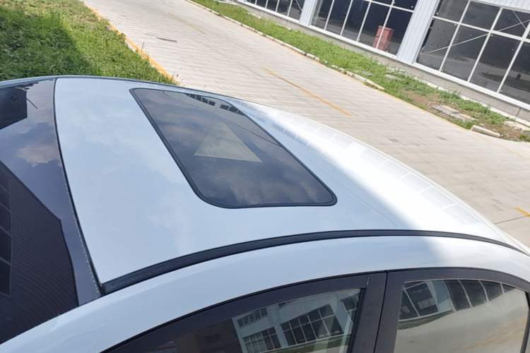 Used Geely Auto Emgrand GL 2017 1.3T DCT Elite Model Roof