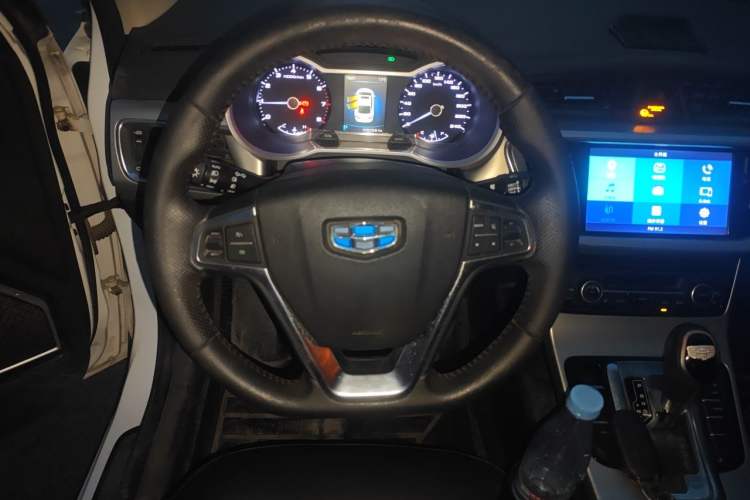Used Geely Auto Emgrand GL 2017 1.3T DCT Elite Model Steering Wheel