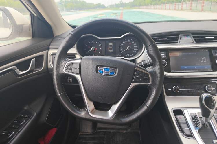 Used Geely Auto Emgrand GL 2017 1.8L DCT Elite Model Steering Wheel