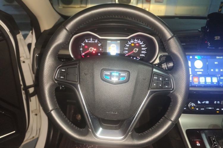 Used Geely Auto Emgrand GL 2017 1.8L DCT Elite Model Steering Wheel