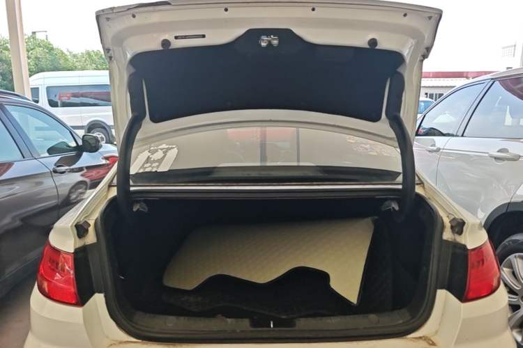 Used Geely Auto Emgrand GL 2017 1.3T DCT Elite Model Trunk