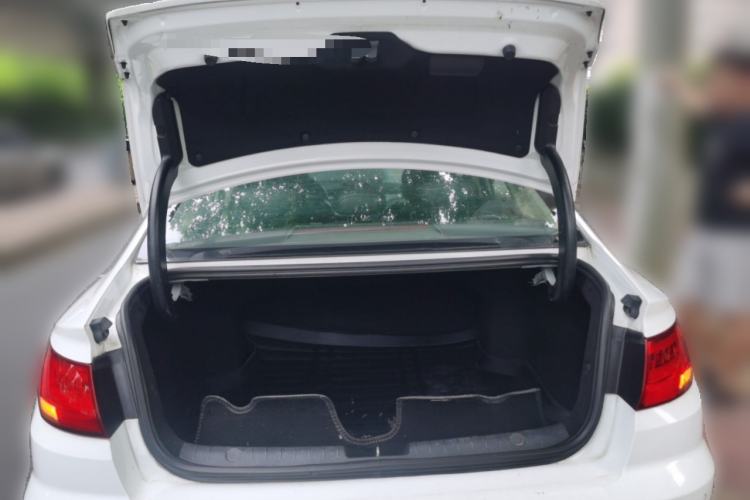 Used Geely Auto Emgrand GL 2017 1.8L Manual Elite Model Trunk