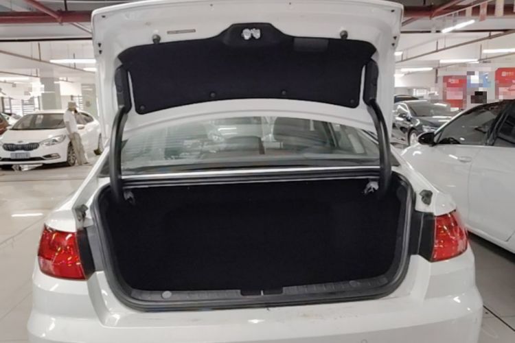 Used Geely Auto Emgrand GL 2017 1.3T DCT Elite Model Trunk