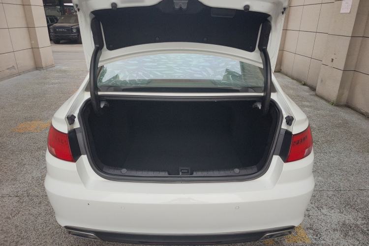 Used Geely Auto Emgrand GL 2017 1.3T DCT Elite Model Trunk