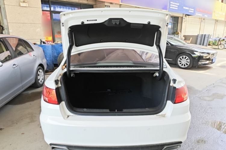 Used Geely Auto Emgrand GL 2017 1.8L DCT Elite Model Trunk