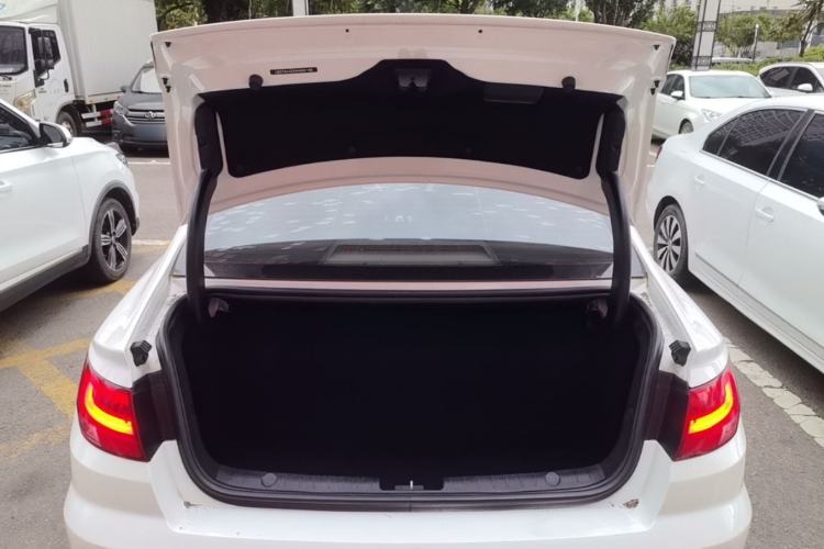 Used Geely Auto Emgrand GL 2017 1.8L DCT Elite Model Trunk