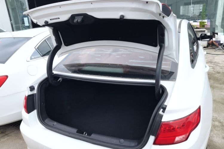 Used Geely Auto Emgrand GL 2017 1.8L Manual Elite Model Trunk