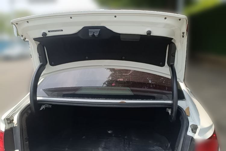 Used Geely Auto Emgrand GL 2017 1.8L Manual Elite Model Trunk