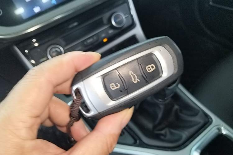 Used Geely Auto Emgrand GL 2017 1.8L Manual Elite Model Vehicle Key