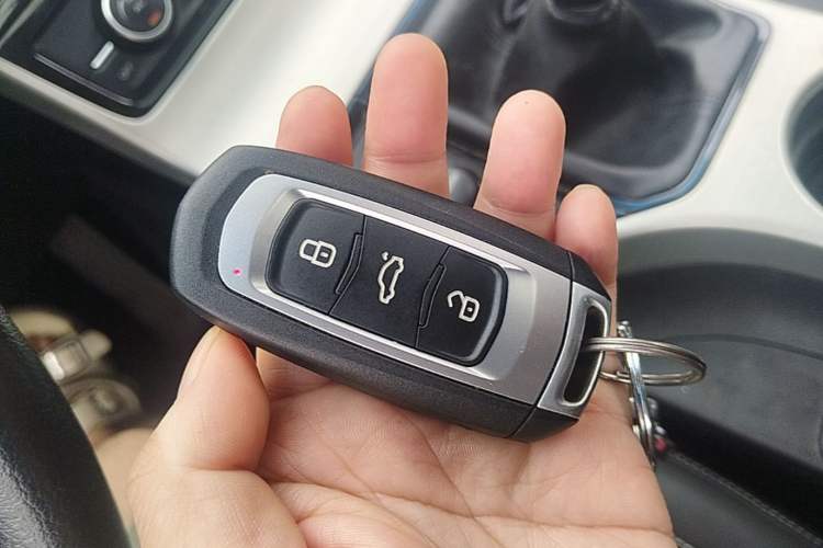 Used Geely Auto Emgrand GL 2017 1.3T Manual Elite Model Vehicle Key