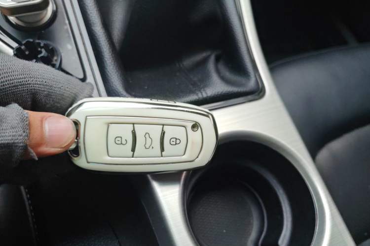 Used Geely Auto Emgrand GL 2017 1.8L Manual Elite Model Vehicle Key