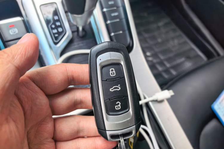 Used Geely Auto Emgrand GL 2017 1.3T DCT Elite Model Vehicle Key