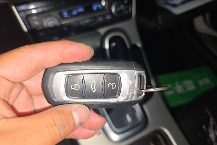 Used Geely Auto Emgrand GL 2017 1.3T DCT Luxury Model Vehicle Key