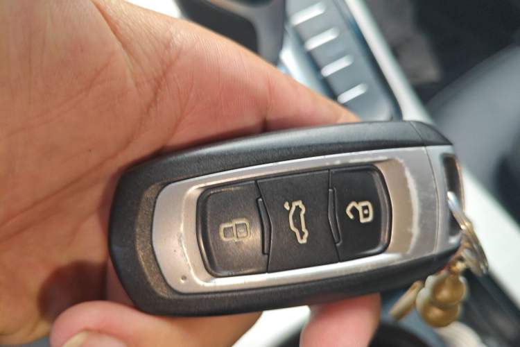 Used Geely Auto Emgrand GL 2017 1.3T DCT Elite Model Vehicle Key