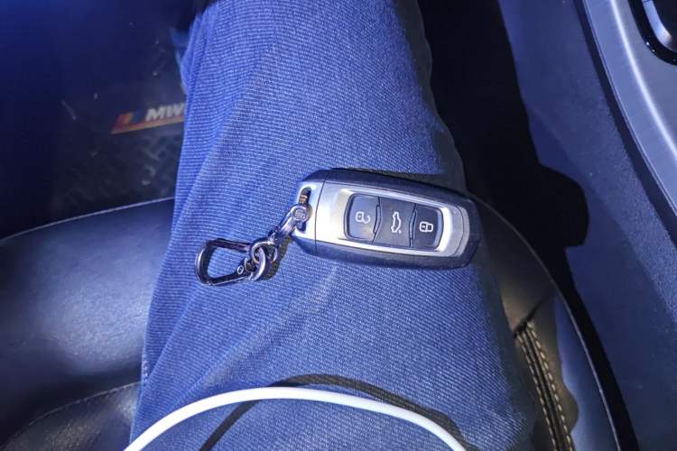 Used Geely Auto Emgrand GL 2017 1.3T DCT Elite Model Vehicle Key