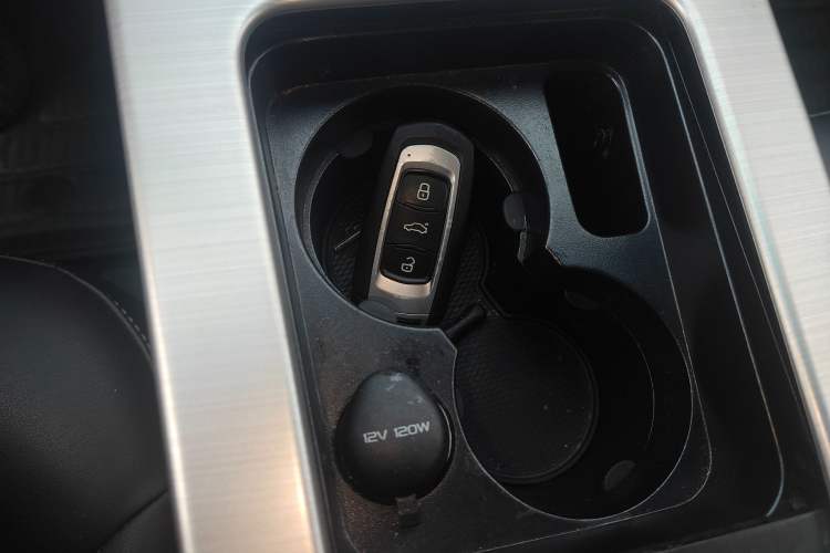 Used Geely Auto Emgrand GL 2017 1.8L DCT Elite Model Vehicle Key