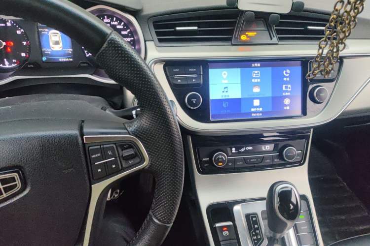 Used Geely Auto Emgrand GL 2017 1.8L DCT Elite Model Audio And AC Panel