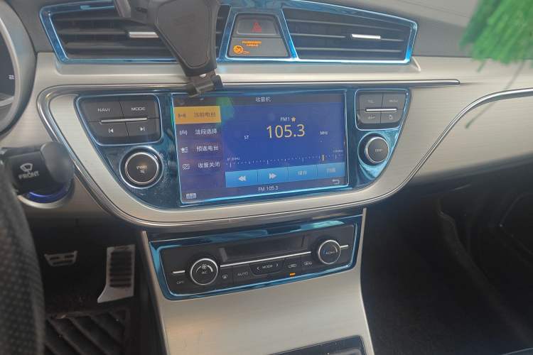 Used Geely Auto Emgrand GL 2017 1.3T Manual Elite Model Audio And AC Panel