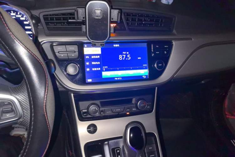 Used Geely Auto Emgrand GL 2017 1.8L DCT Elite Model Audio And AC Panel