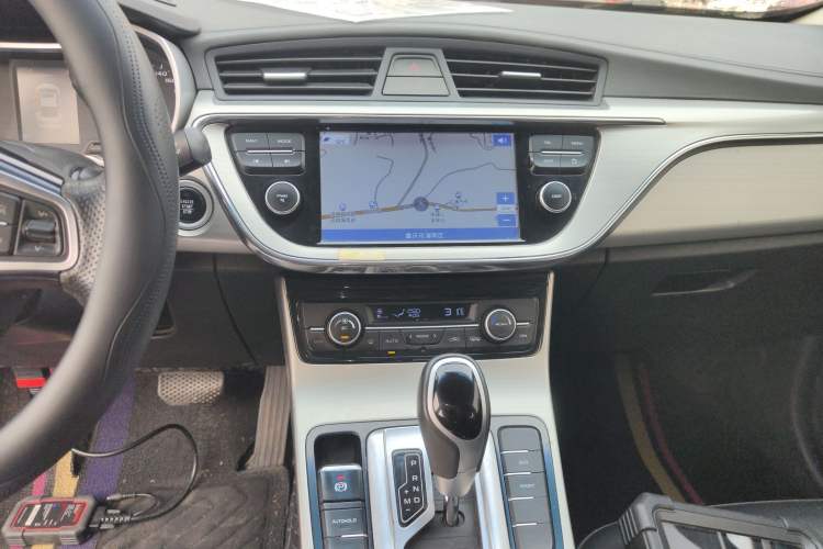 Used Geely Auto Emgrand GL 2017 1.3T DCT Elite Model Audio And AC Panel