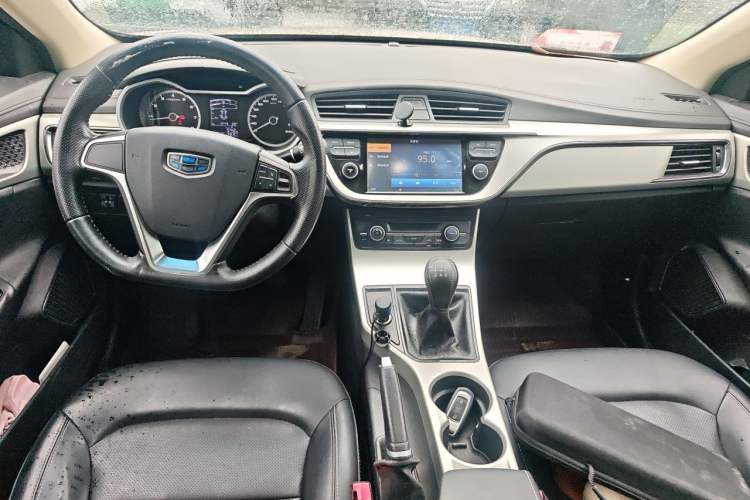 Used Geely Auto Emgrand GL 2017 1.8L Manual Elite Model Center Console