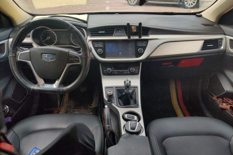 Used Geely Auto Emgrand GL 2017 1.8L Manual Elite Model Center Console