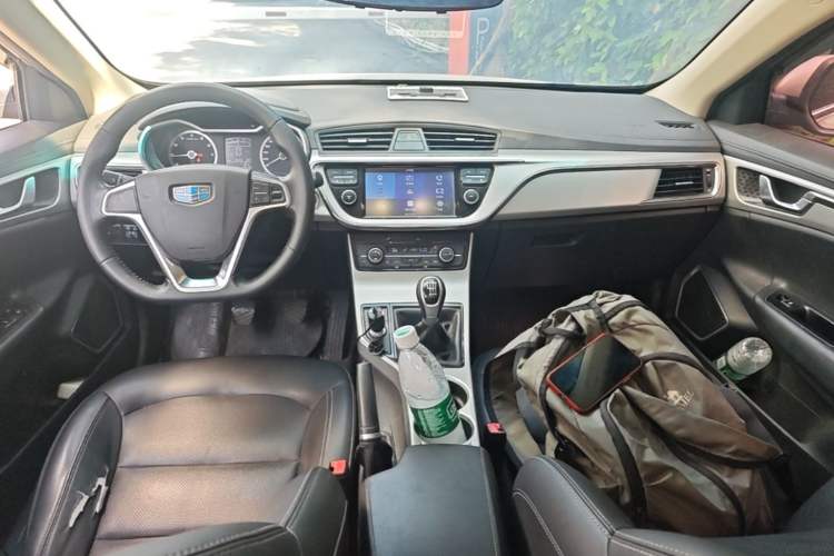Used Geely Auto Emgrand GL 2017 1.3T Manual Elite Model Center Console