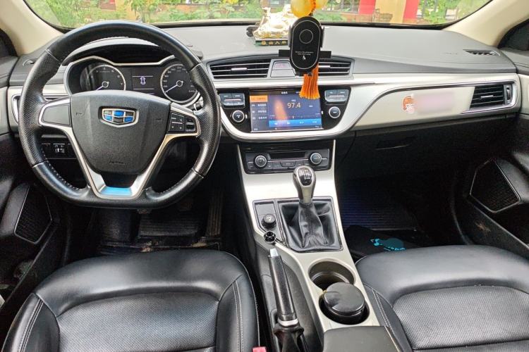 Used Geely Auto Emgrand GL 2017 1.8L Manual Elite Model Center Console