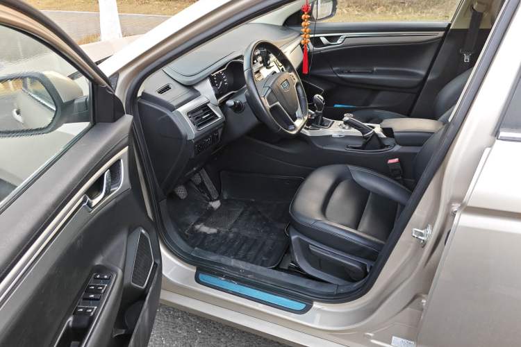 Used Geely Auto Emgrand GL 2017 1.8L Manual Elite Model Driver Seat