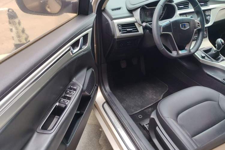 Used Geely Auto Emgrand GL 2017 1.3T Manual Elite Model Driver Seat