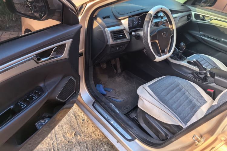 Used Geely Auto Emgrand GL 2017 1.3T Manual Elite Model Driver Seat