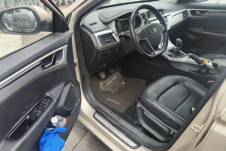 Used Geely Auto Emgrand GL 2017 1.3T Manual Elite Model Driver Seat