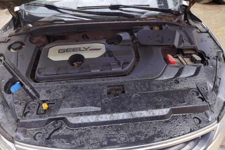 Used Geely Auto Emgrand GL 2017 1.8L DCT Elite Model Engine Bay
